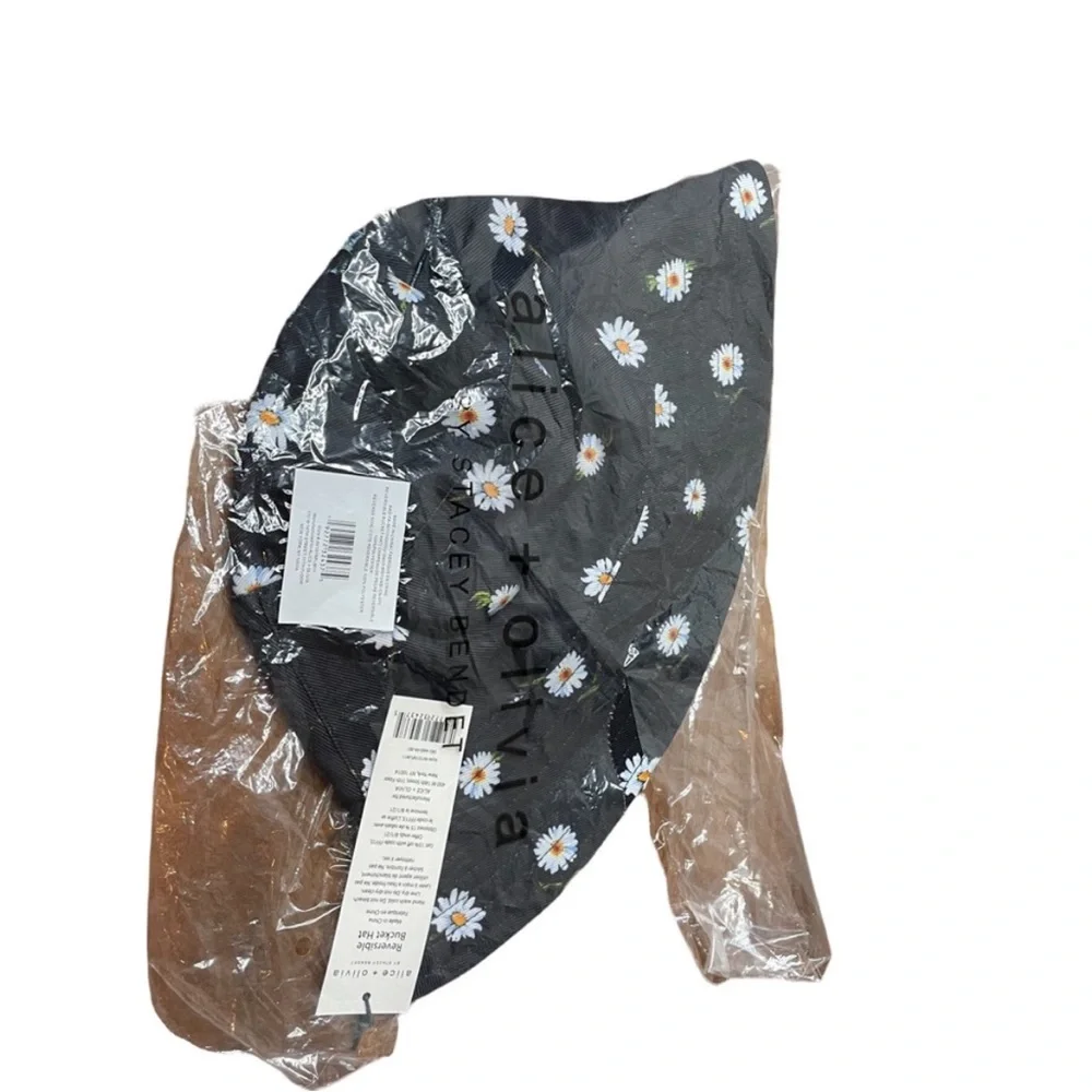 Alice + Olivia Reversible Bucket Floral Hat Black White Boho Festival Chic NEW